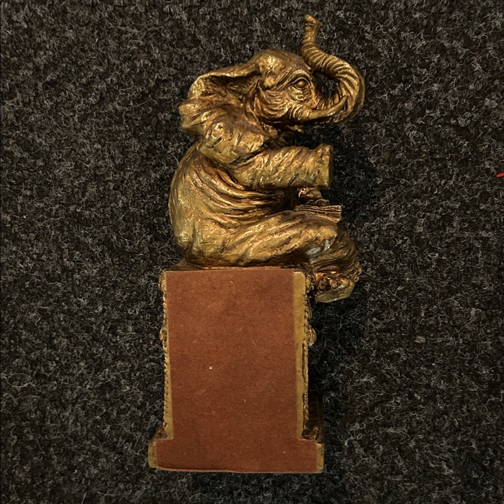 Beautiful elephant bookend🐘 - Picture 5 of 7